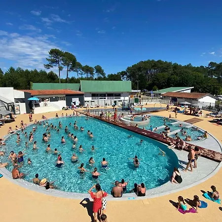 Holiday park Les De