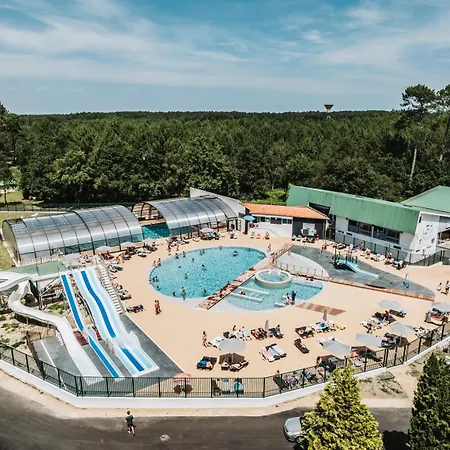 Les De Üdülőpark *